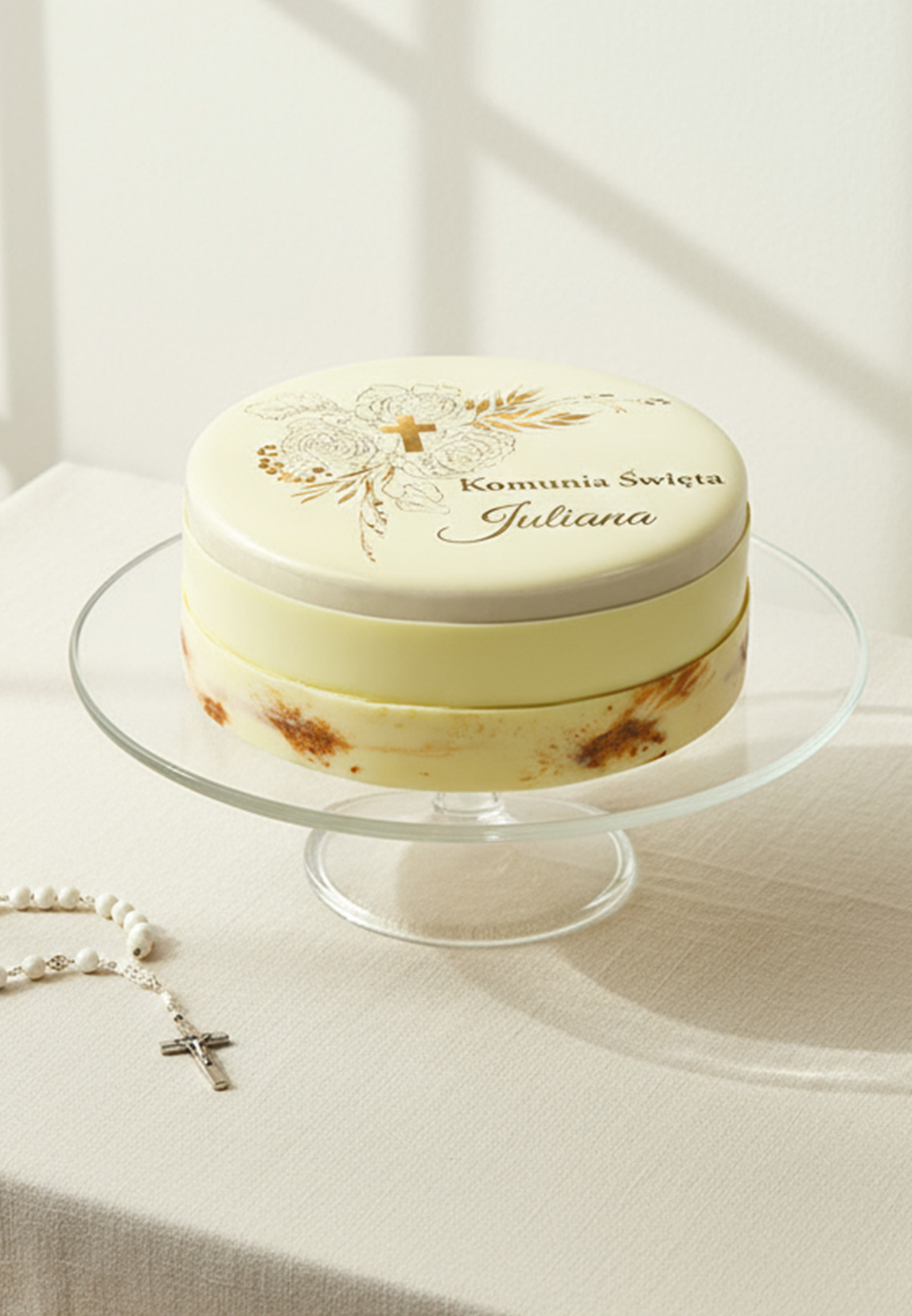 Tort na Komunię Świętą Belvedere Cafe – elegancki tort komunijny z personalizacją i motywem kielicha lub krzyża